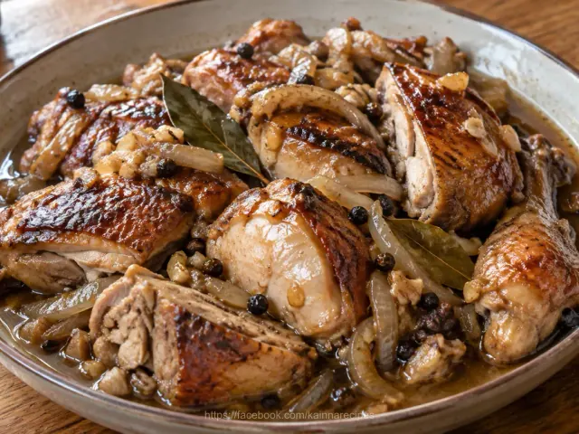 Paksiw na Lechon (tira ng lechon kawali)